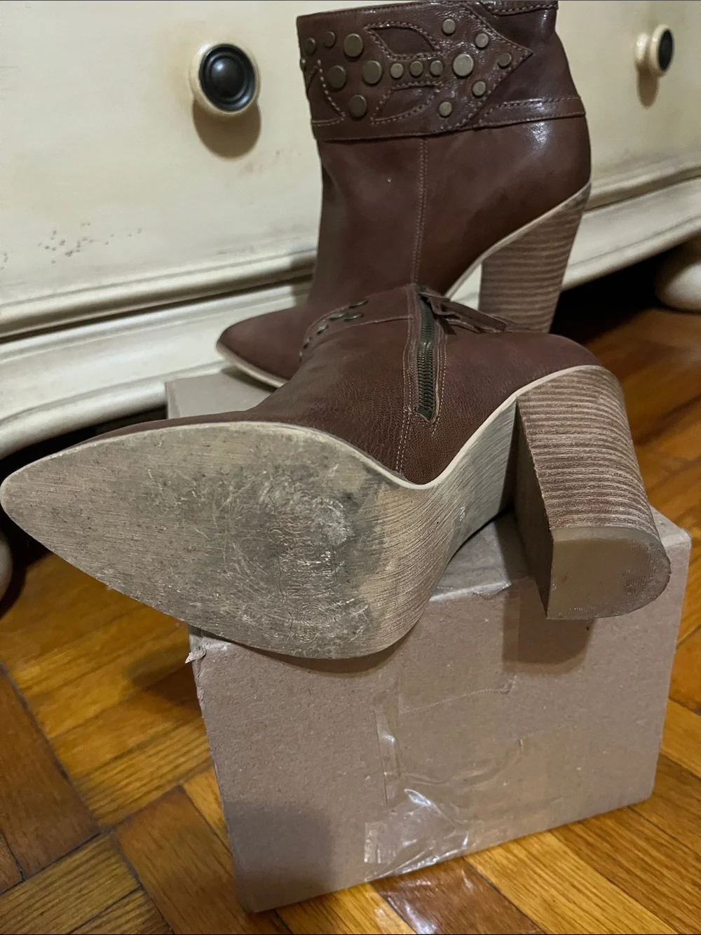 Nine West Vintage America mild wear